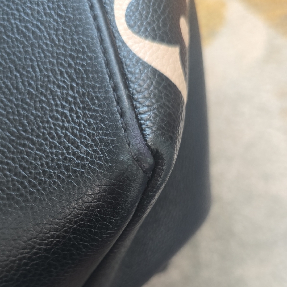 Authentic Louis Vuitton Grand Palais MM Bicolor Monogram Empreinte Leather - Picture 11 of 15